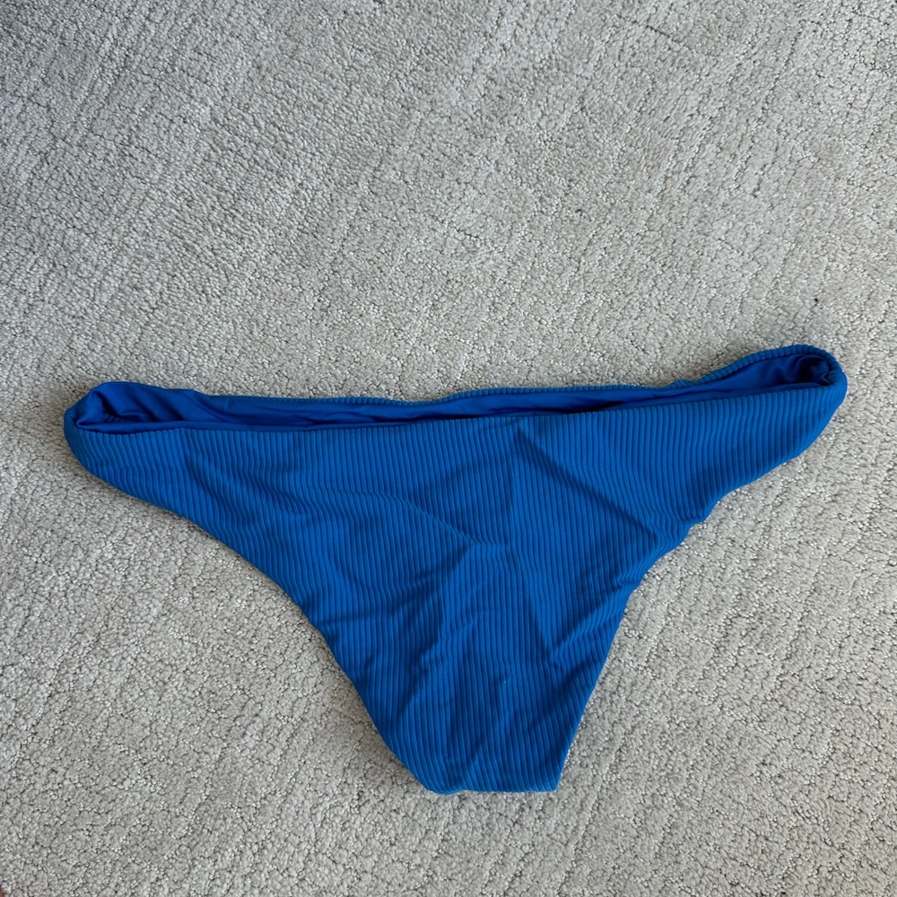 Frankies - Low Rise Ribbed Bikini Bottom - Picture 3 of 3